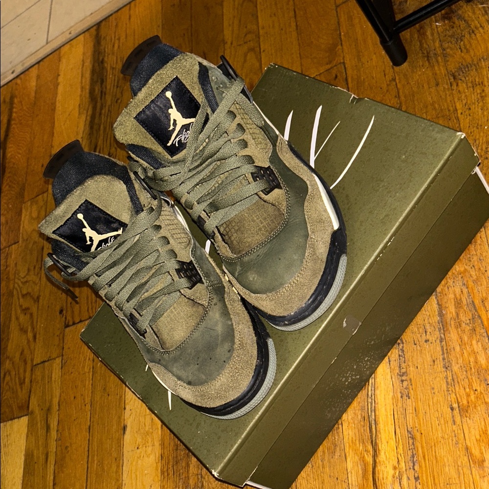 Jordan Olive Green Sneakers - Picture 6 of 6